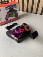 ⁦Manette de jeu sans fil IPEGA PG-9666TH avec poignets lumineux RGB - يد تحكم لاسلكية⁩ - الصورة ⁦12⁩