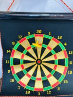 ⁦لعبة رمي السهام المغناطيسية بوجهين Magnetic Dartboard⁩ - الصورة ⁦4⁩